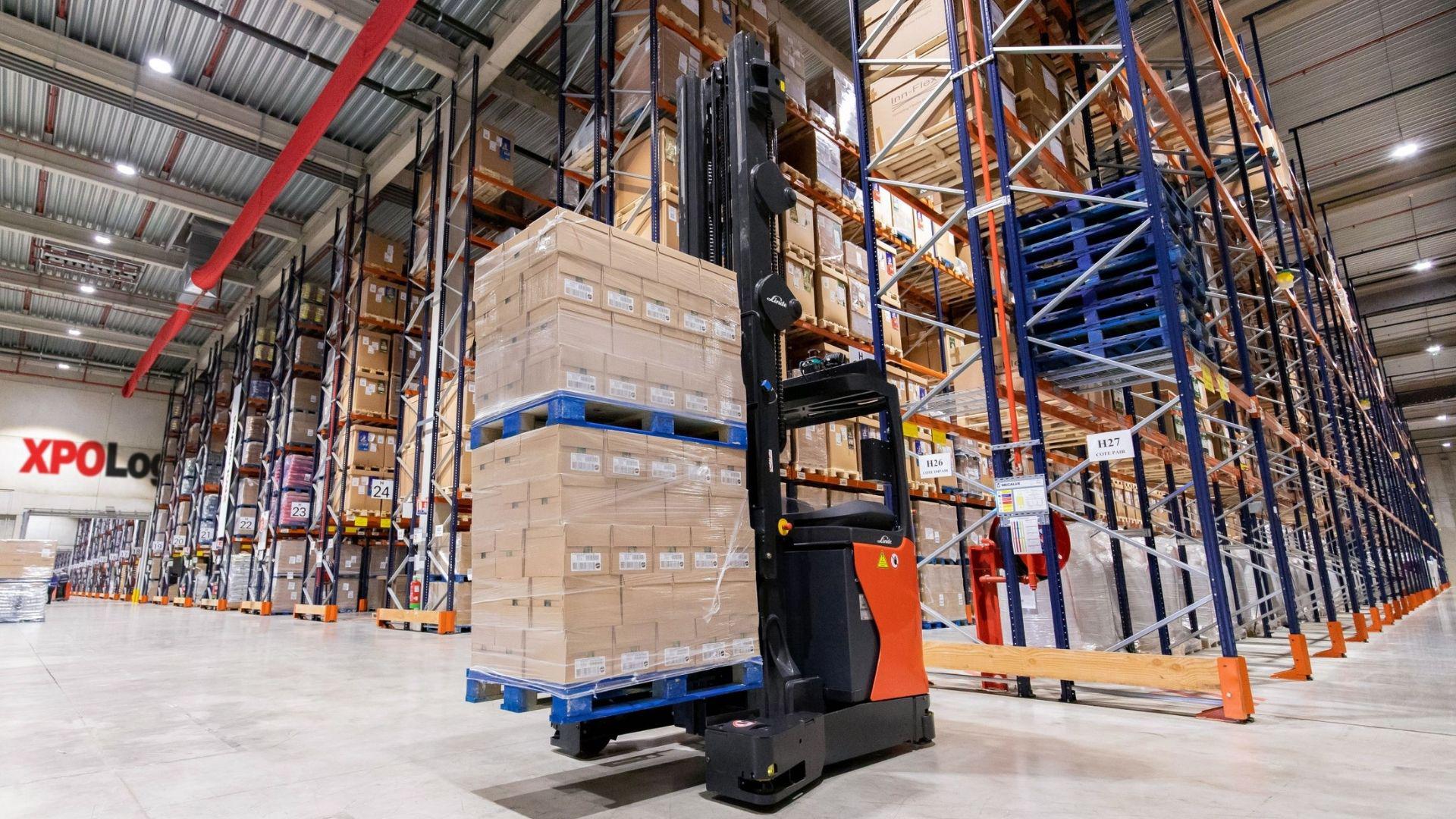 XPO Logistics Pilots Intelligent Reach Truck Technology in France - GXO ...